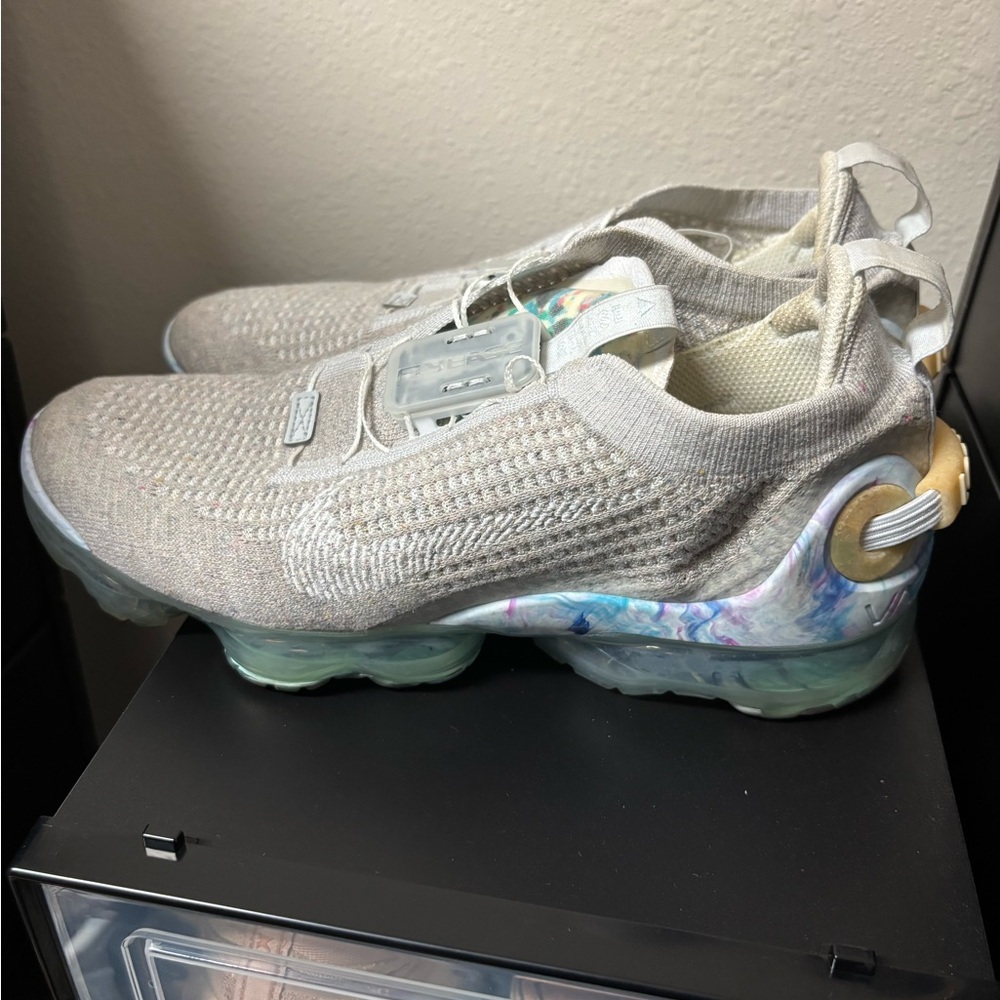 Beige Knit Sneakers with Colorful Sole